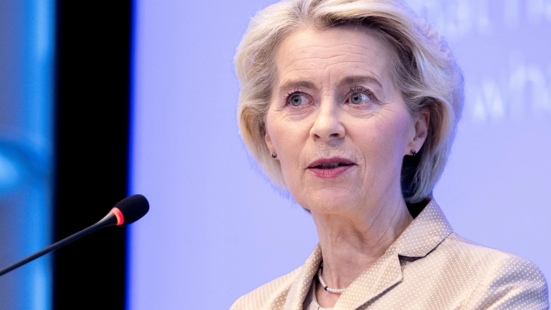 Фон дер Лайен: Шокирана съм от стрелбата в Сидни