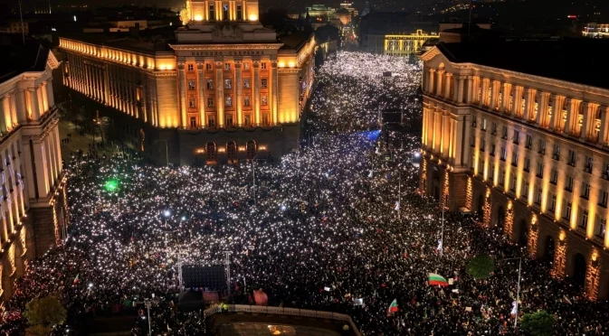 "Тогава искахме да сменим системата, сега хората искат системата да работи'': Коментар на Надежда Нейнски за протестите