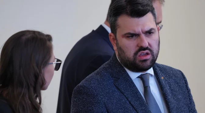 Министър Георгиев: Този ужасен акт на насилие срещу еврейската общност трябва да бъде категорично осъден