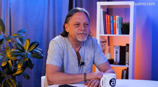 "Преди да хапнат нещо си го слагат отзад да видят дали ще излезе": Алгафари сравни младите протестиращи с африкански маймуни