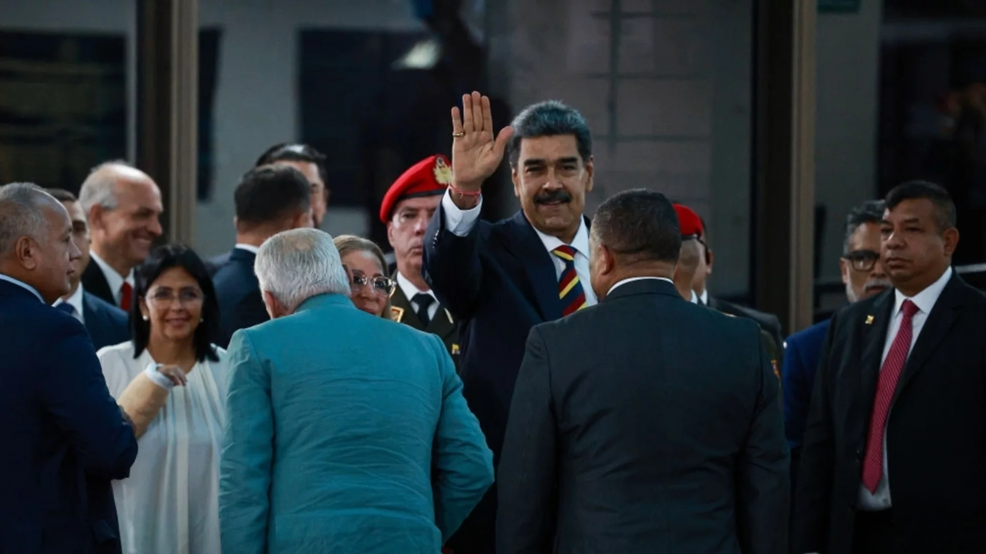 Съюзници на Венецуела подкрепиха Мадуро срещу заплахите от Тръмп