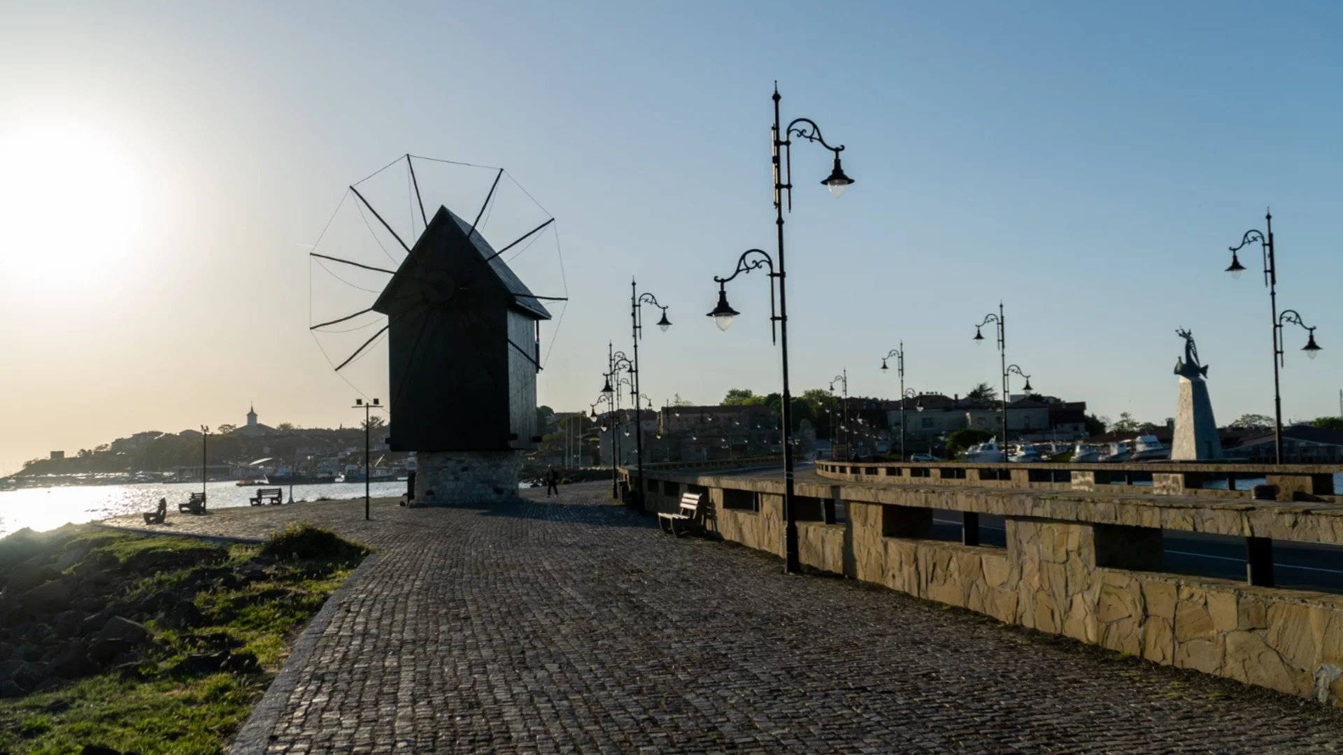 40% скок на данъците в Несебър, местните се вдигат на протест