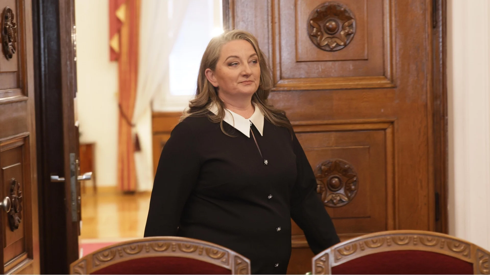 Единственият генерал в политиката, за който работя, знае кога е време за мъже и кога е време за жени