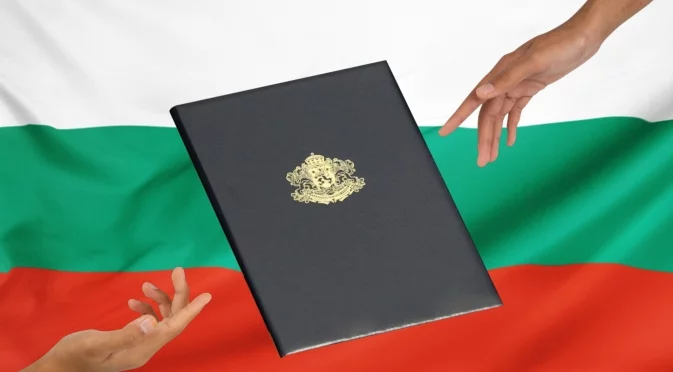 Никой не иска кабинет и ще ходим на нови избори: Анализ на Екатерина Михайлова