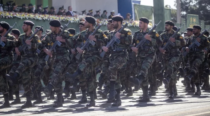 Вече и в Иран: Путин търси пушечно месо с обещания за много пари, над 18 000 чужденци са се "вързали"