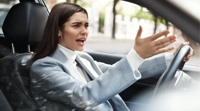 Блогъри бяха осъдени в Китай за критики срещу местните автомобили