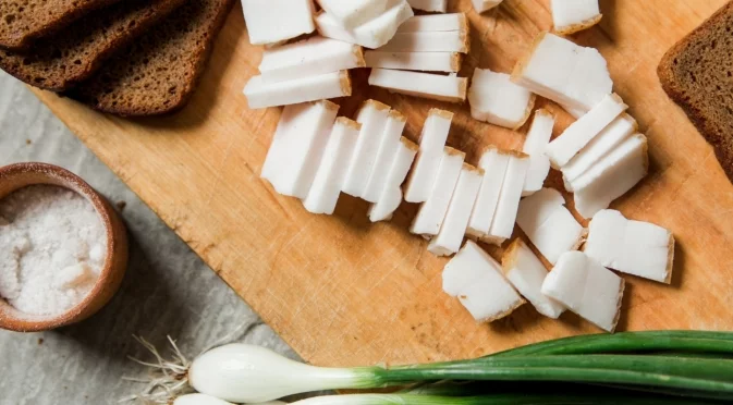 Напук на митовете: 10 ползи от яденето на сланина