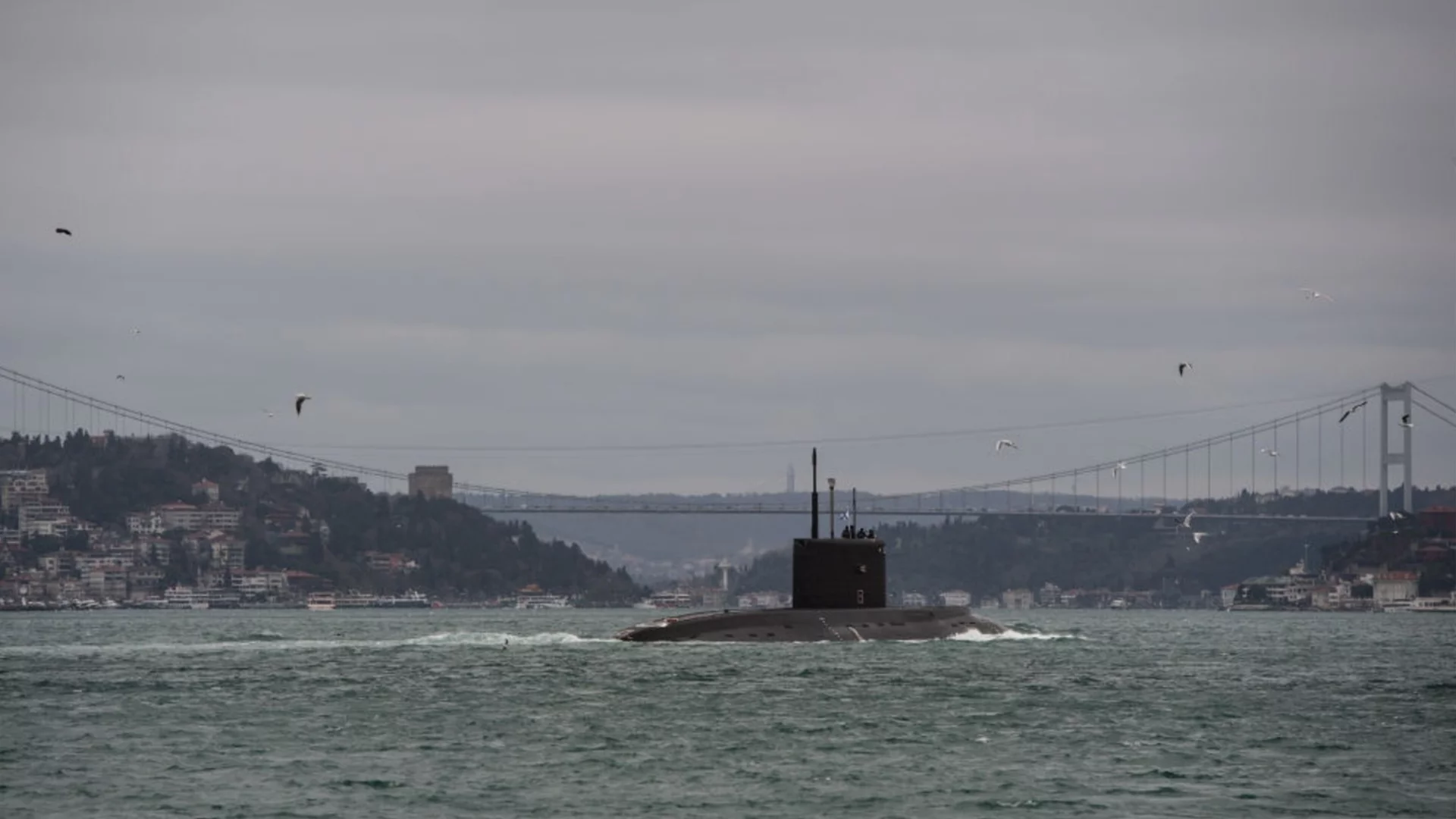 За първи път в историята украински подводни дронове са взривили руска подводница (ВИДЕО)