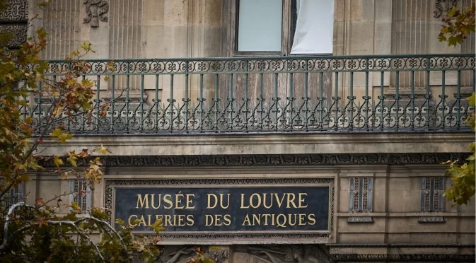 Стачка в Лувъра затвори музея за неопределено време