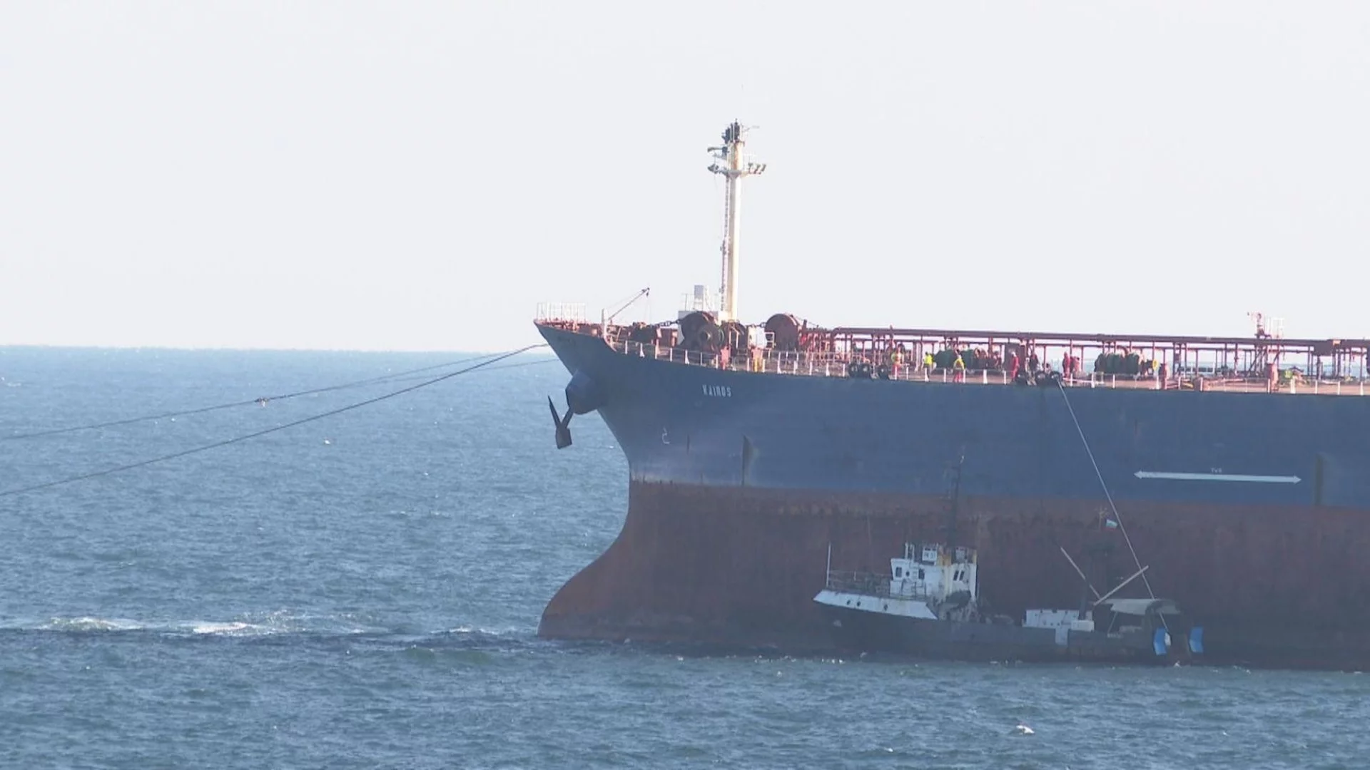 След изтеглянето на кораба "Кайрос": Следят качеството на водите край Ахтопол
