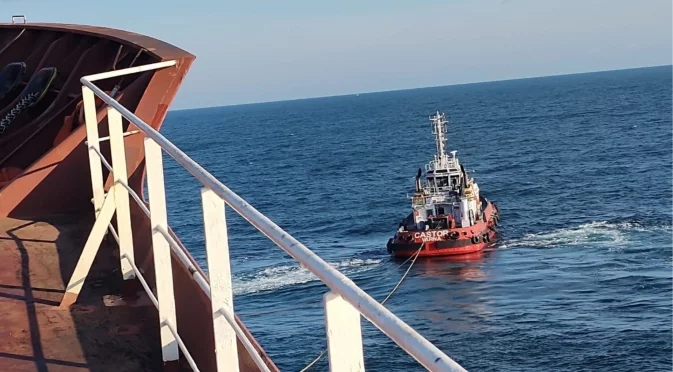 Успешна мисия: Приключи операцията по придвижването на танкера "Кайрос" до Бургаския залив