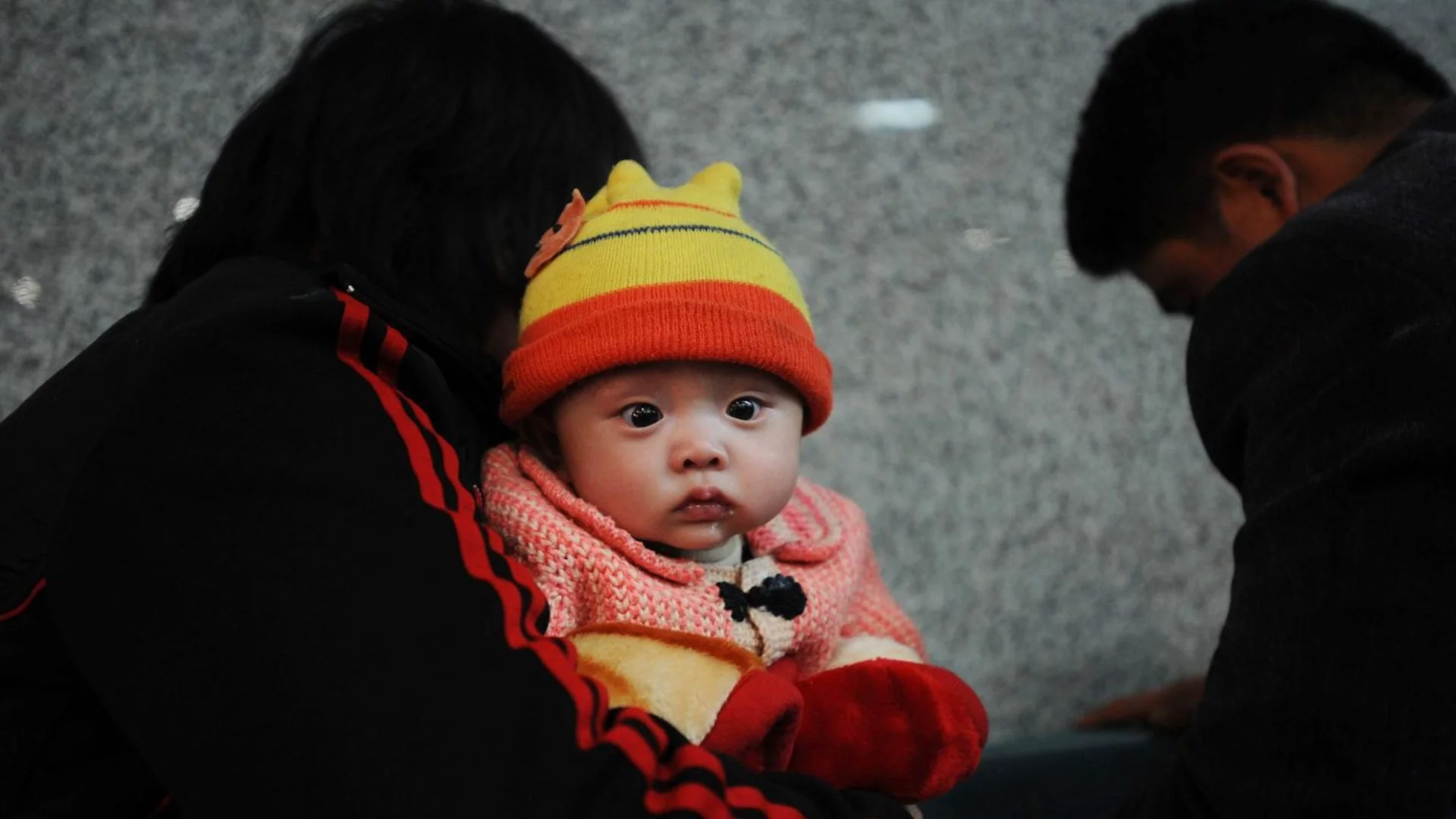 Китай ще покрива всички разходи по раждането на дете