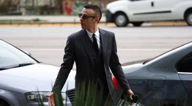 Бербатов разсипа от критики защитата на Манчестър Юнайтед след равенството с Борнемут