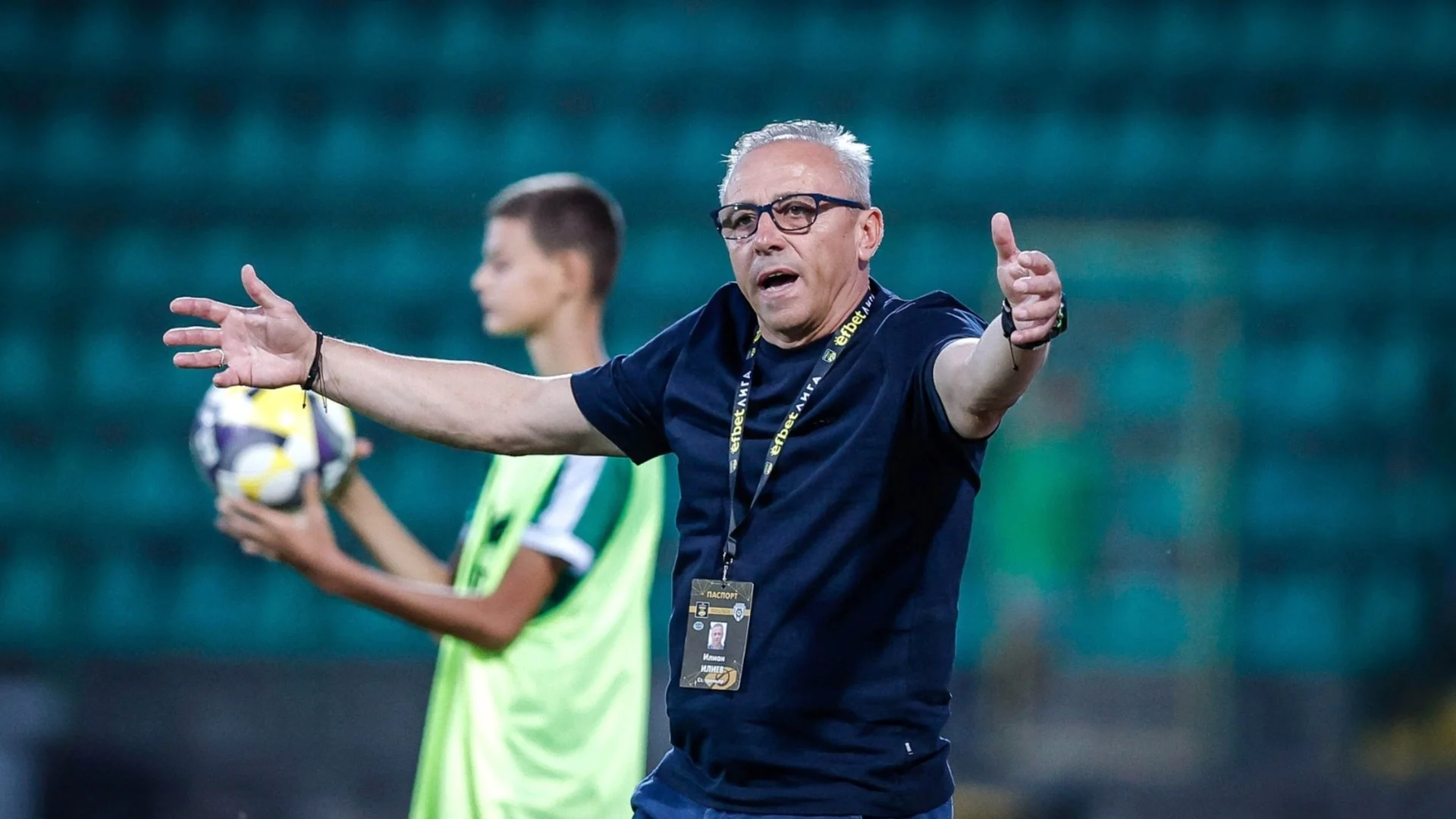 Черно море и Илиан Илиев умуват как да разкарат бразилец, наказал ЦСКА