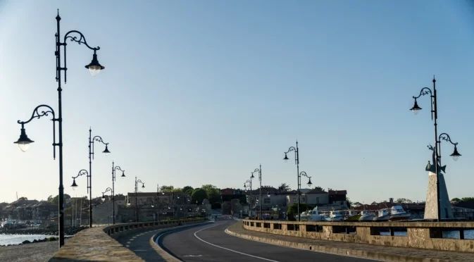 Има задържан на протеста срещу вдигането на местните данъци в Несебър