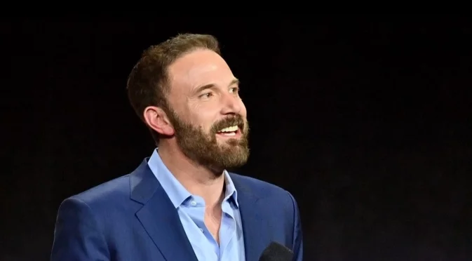 Неловко: Бен Афлек се събра с бившите си на едно място (СНИМКИ)