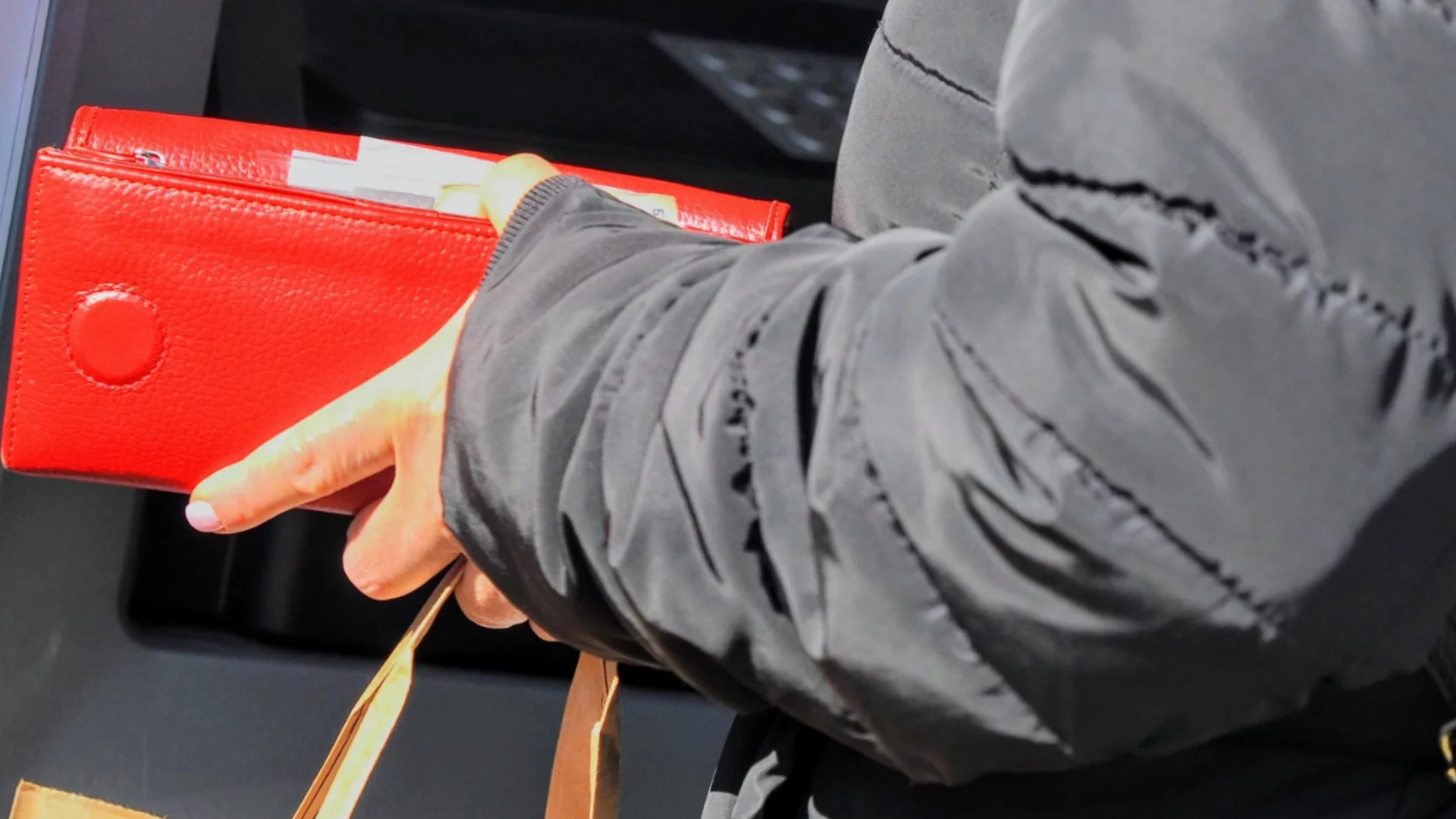 Вижте къде на Балканите пенсионерите получават 217,5 милиона евро за Коледа