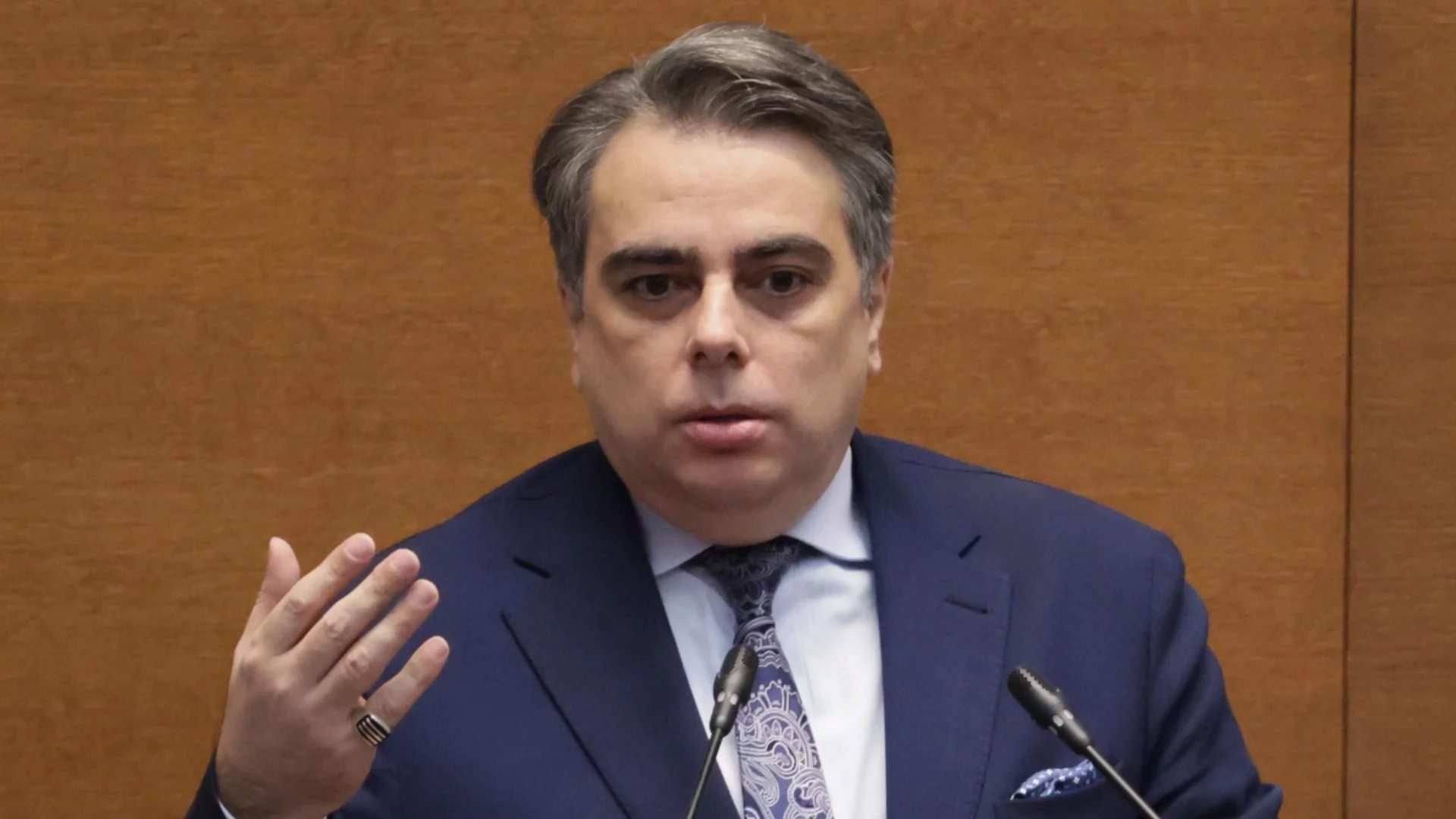 "Питайте идиотите от управляващата коалиция": ПП-ДБ вдигат нов протест срещу Бюджет 2026 (ВИДЕО)