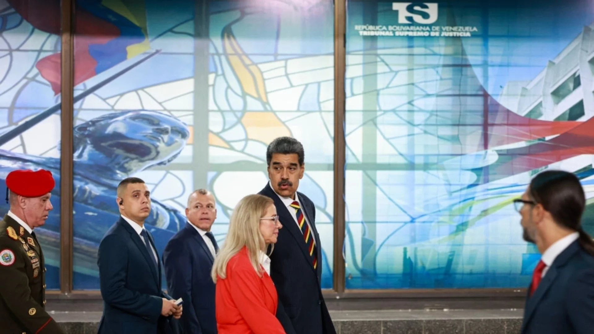 Тръмп засилва натиска върху Мадуро