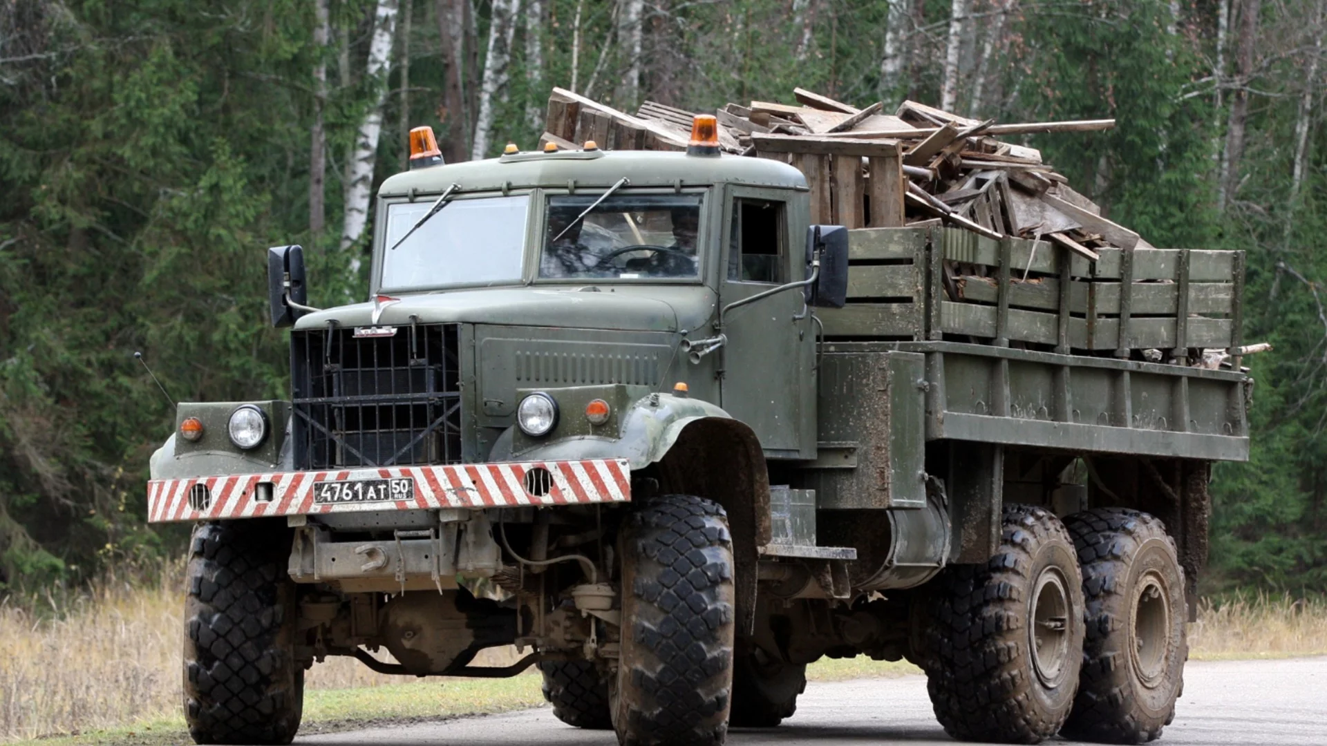 След танковете от Германия - Хърватия си купува военни камиони от Чехия