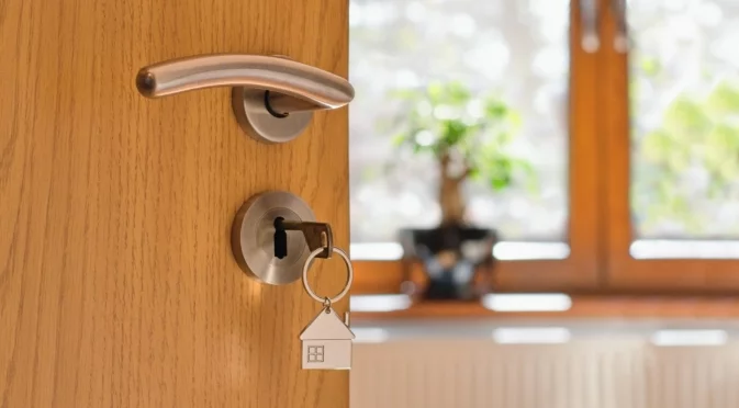 Чуят ли името ти, отменят огледа: Мюсюлмани и чернокожи все по-трудно намират жилище в Германия