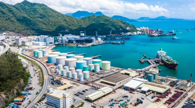 Обрат с цената на петрола заради ситуацията около Венецуела