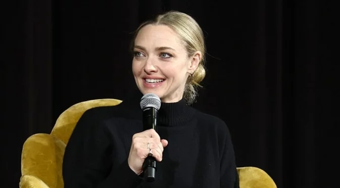 Аманда Сейфрид разкри тайната, която я спря да пее на Бродуей