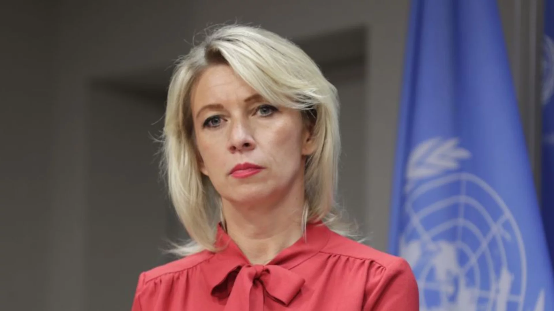 Скъсаната от подигравки Захарова: Европа няма ток за коледната украса (ВИДЕО)