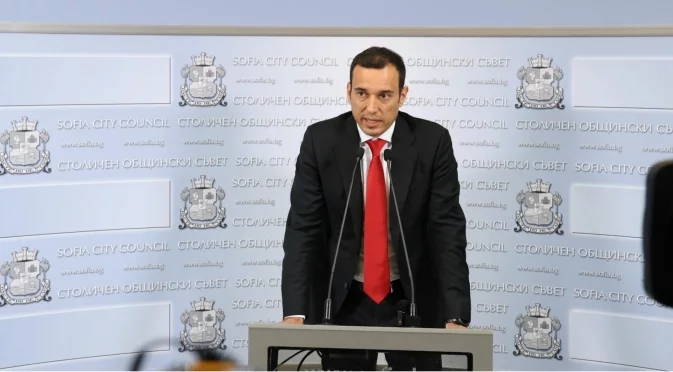 "Тежко посегателство върху децата": Терзиев иска пълно разследване на случая в 138-о училище