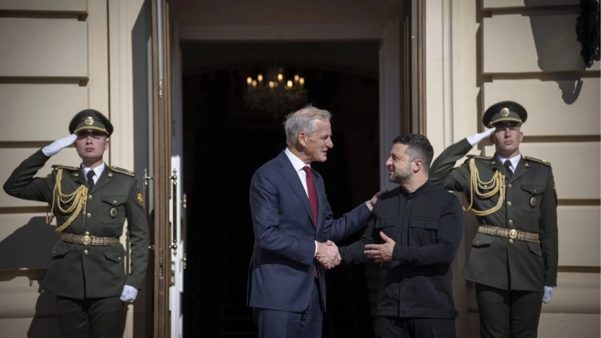 Ракети за F-16 и за ПВО: Норвегия купува от САЩ и ги прехвърля на Украйна