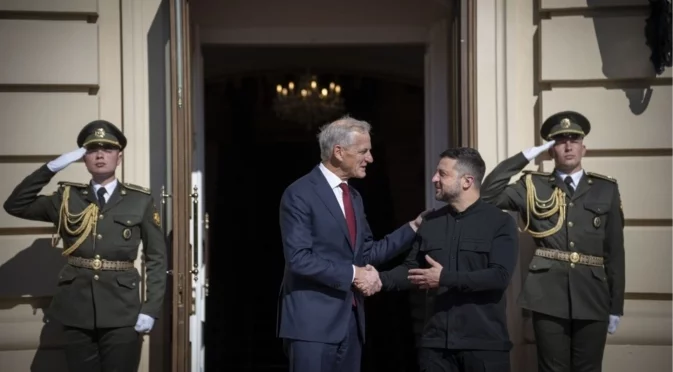 Ракети за F-16 и за ПВО: Норвегия купува от САЩ и ги прехвърля на Украйна