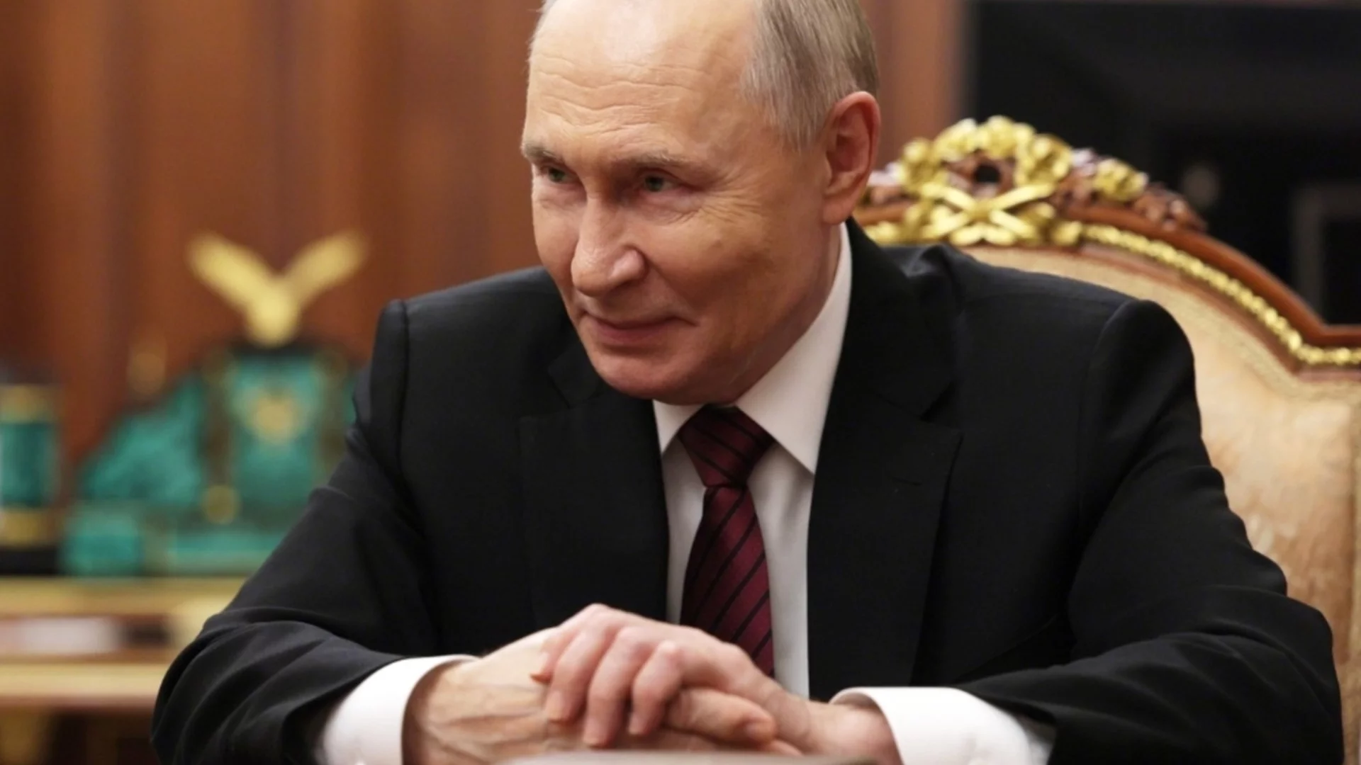 Зеленски превърна плана на Тръмп в свой филм. Но Путин отказва да го снима