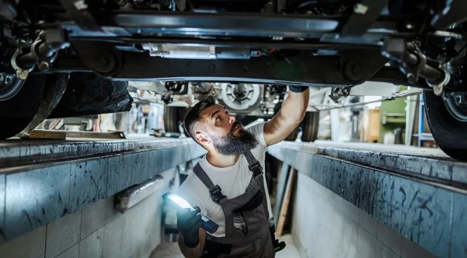 Купувате кола на 200 000 км - обърнете внимание на тези части