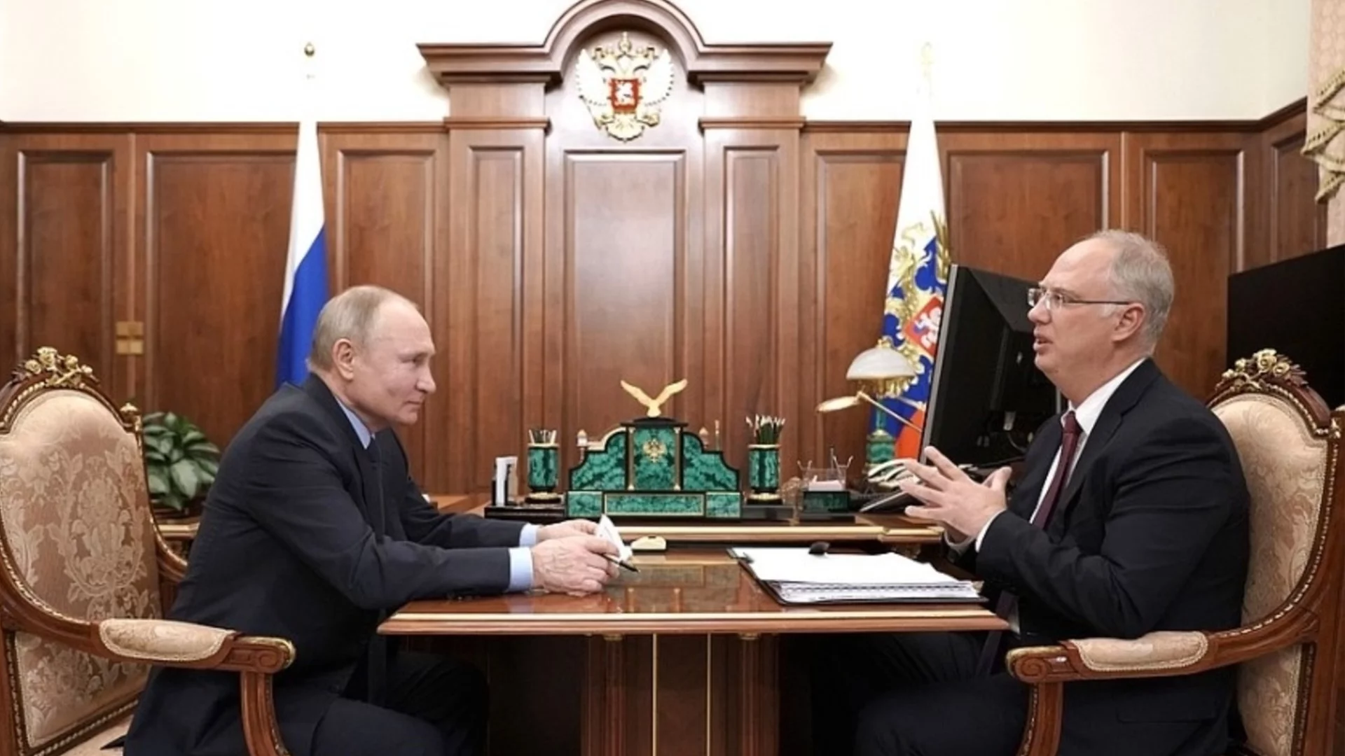 Оръжието на Путин в преговорите отива в Маями, там ще са и украинците