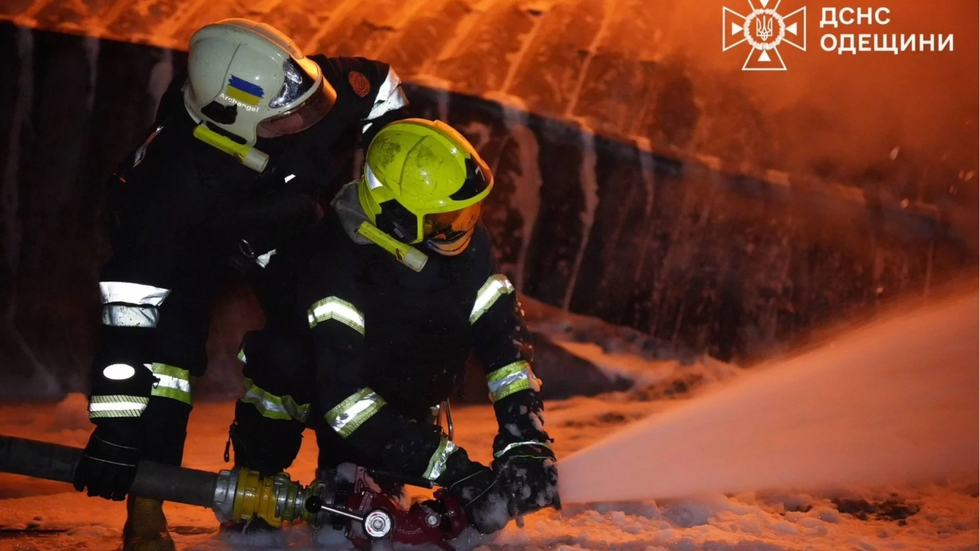 След атаката с дронове: И балистична ракета удари моста, свързващ Одеса и Кишинев (ВИДЕО)