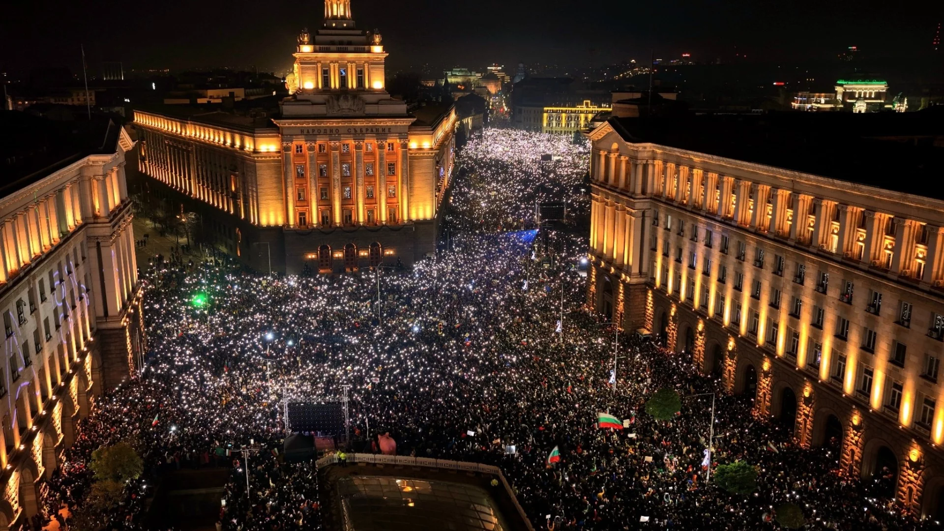 В Европа със султан начело на държава: Протестите измиха най-големият срам