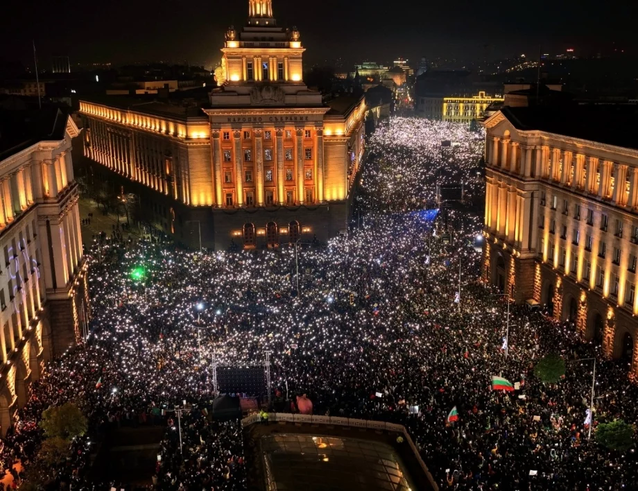 В Европа със султан начело на държава: Протестите измиха най-големият срам