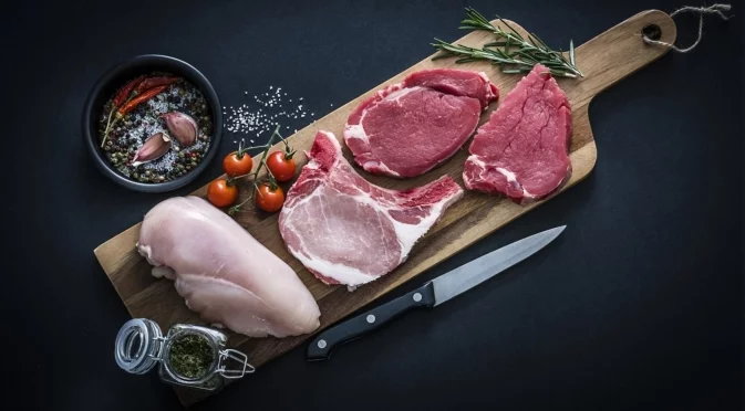 Топ 3 кулинарни трика за омекотяване на жилаво месо без скъпи маринати
