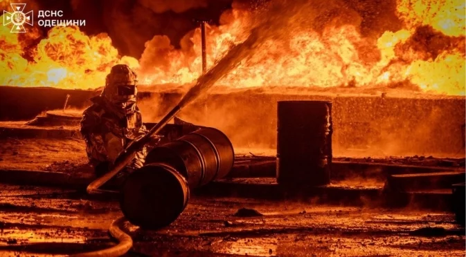 Загинали и ранени при масирана руска атака в Одеска област (ВИДЕО)
