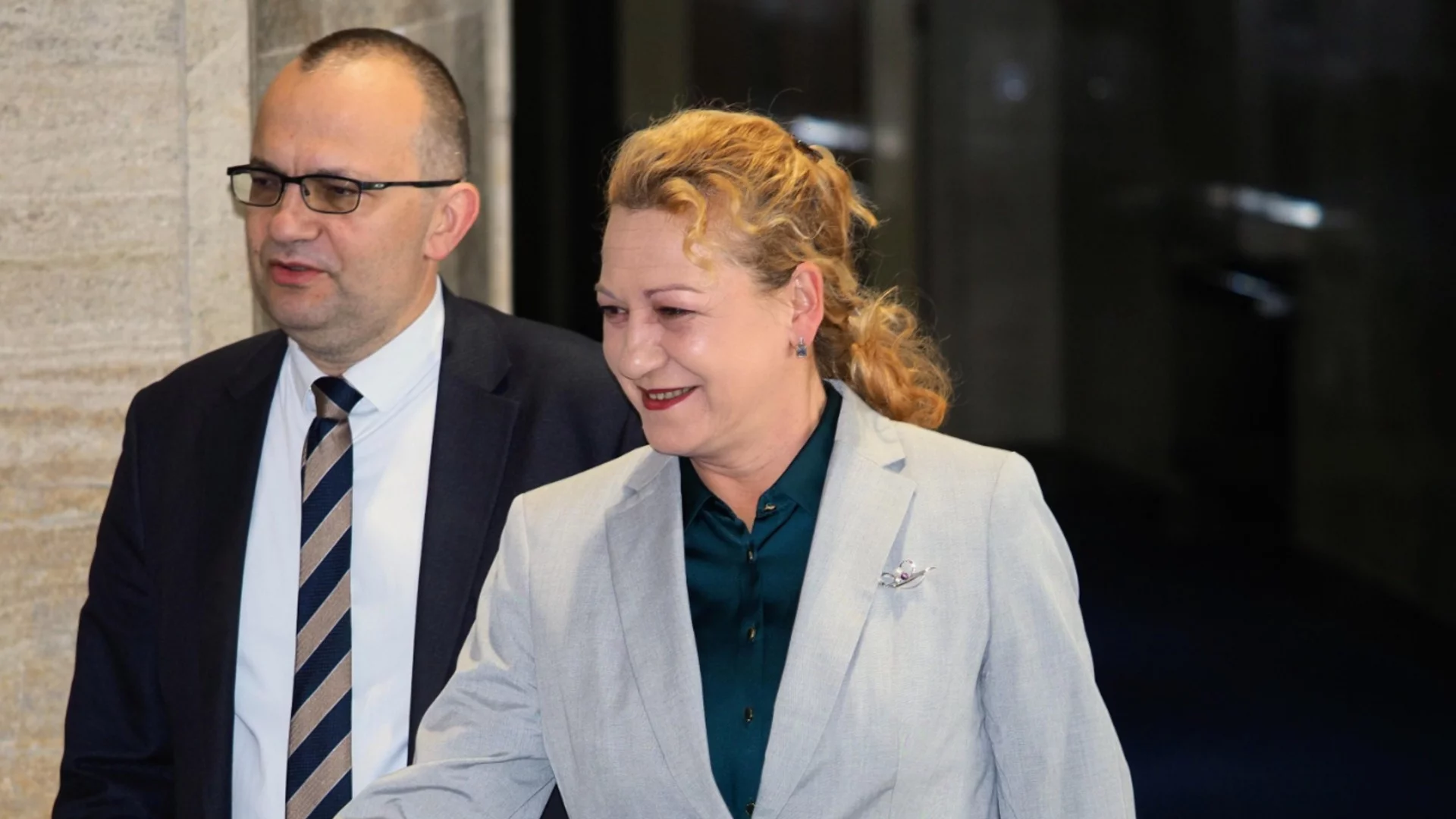 "Ще произведе частен монопол": ПП-ДБ са против 12-годишен договор за жп транспорта