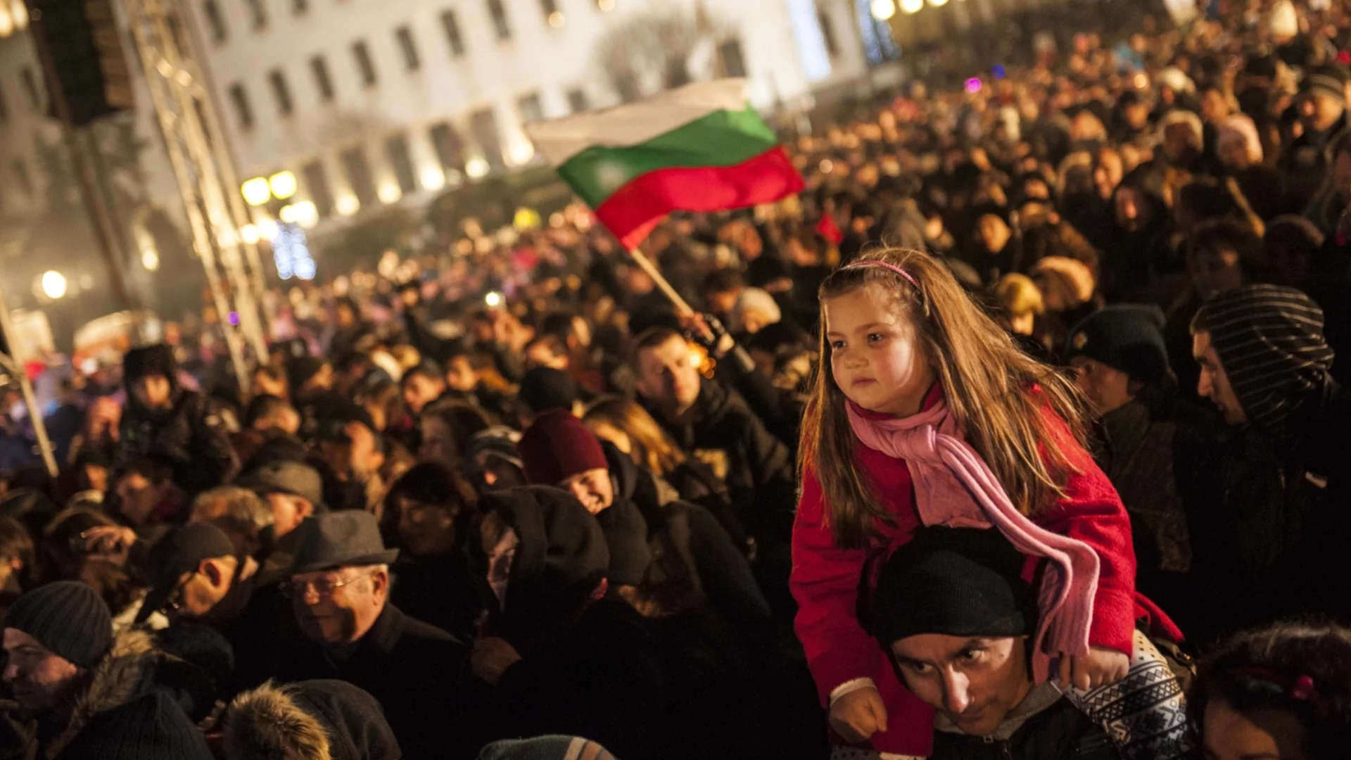 Честита Нова година - кръстопътна и решителна