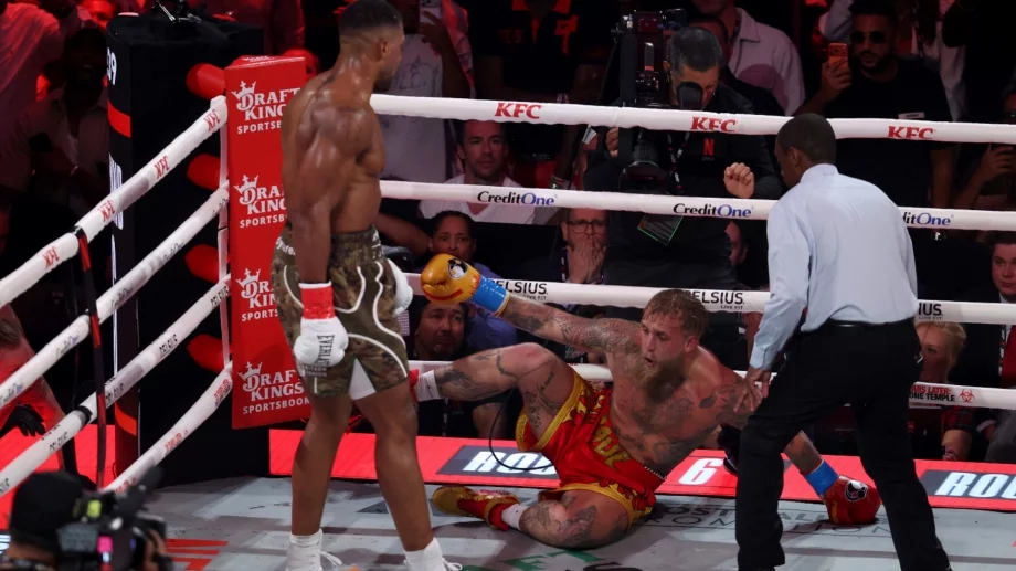 ИЗВЪНЗЕМНО: Вижте как Ей Джей изгледа Джейк току преди да го прати в болница (СНИМКА)