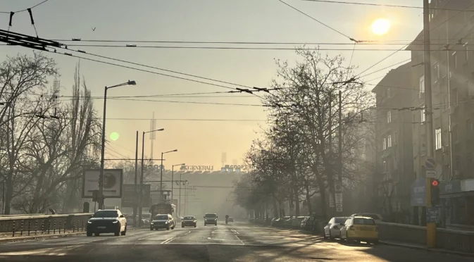 София се задушава: Рекордно замърсяване активира „Зеления билет“