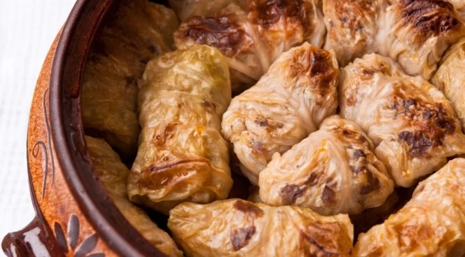 Как да направим кисело зеле, което става идеално за сарми