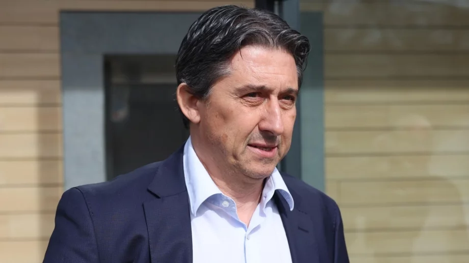 Проблем в Левски: Триото, което никой не иска, отказва да си тръгне