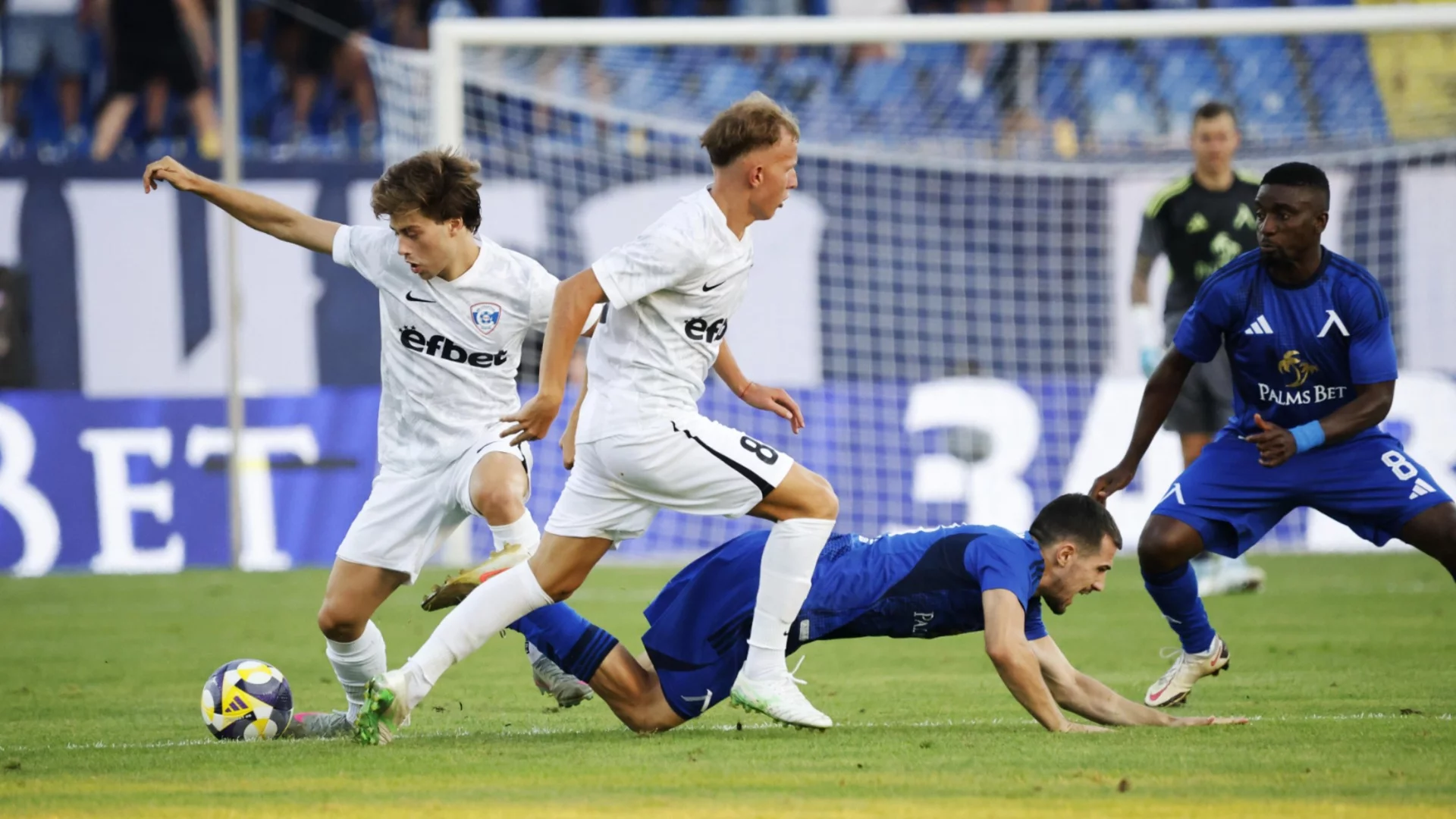 Проблем за Левски: Ненужните не искат да си ходят