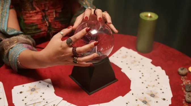 Седмичен ТАРО хороскоп за всяка зодия, 22-28 декември 2025