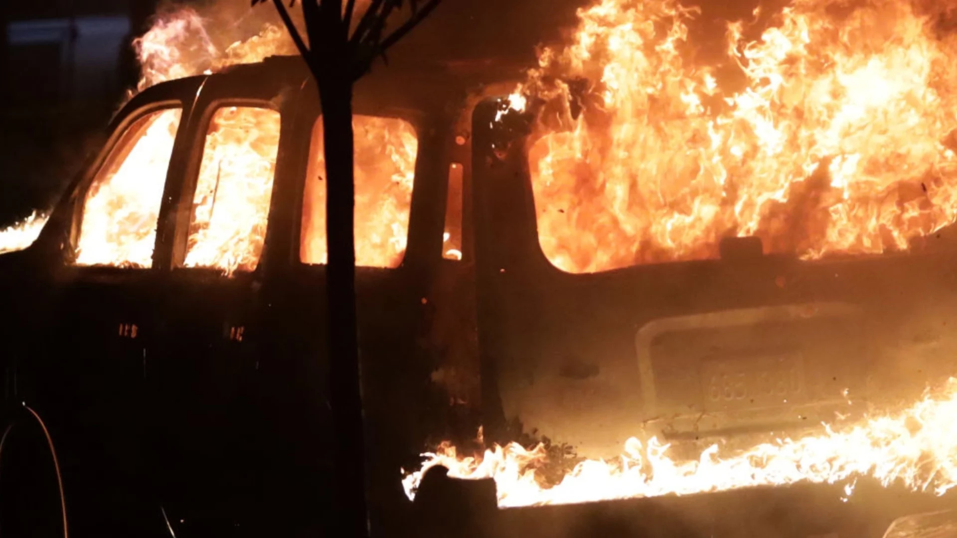 Взрив на кола в Москва, изглежда в нея е бил руски генерал (ВИДЕО)