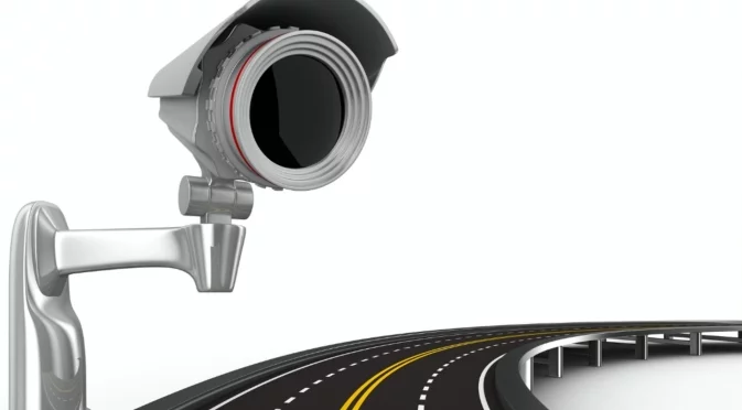 Пътни камери с изкуствен интелект в Гърция: Вече хванаха 2000 нарушители