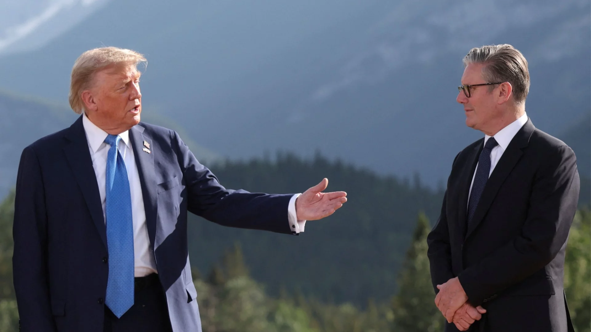 Стармър и Тръмп обсъдиха пътя към справедлив и траен мир в Украйна